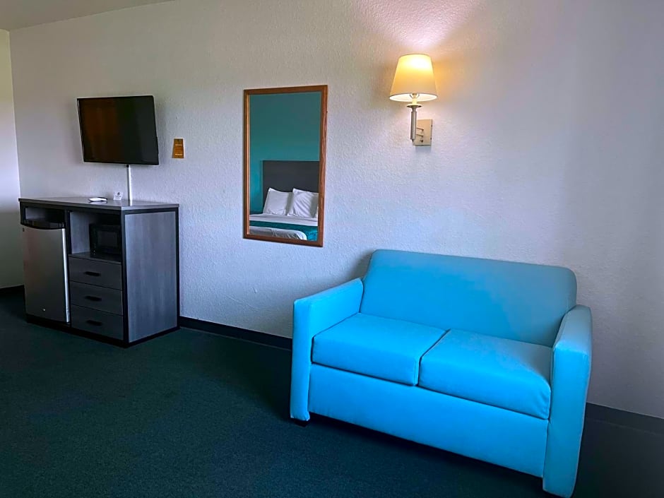 Howard Johnson by Wyndham Galveston