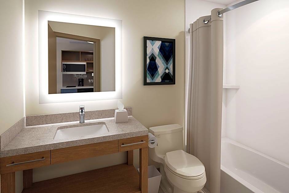 Candlewood Suites Ontario Convention Center