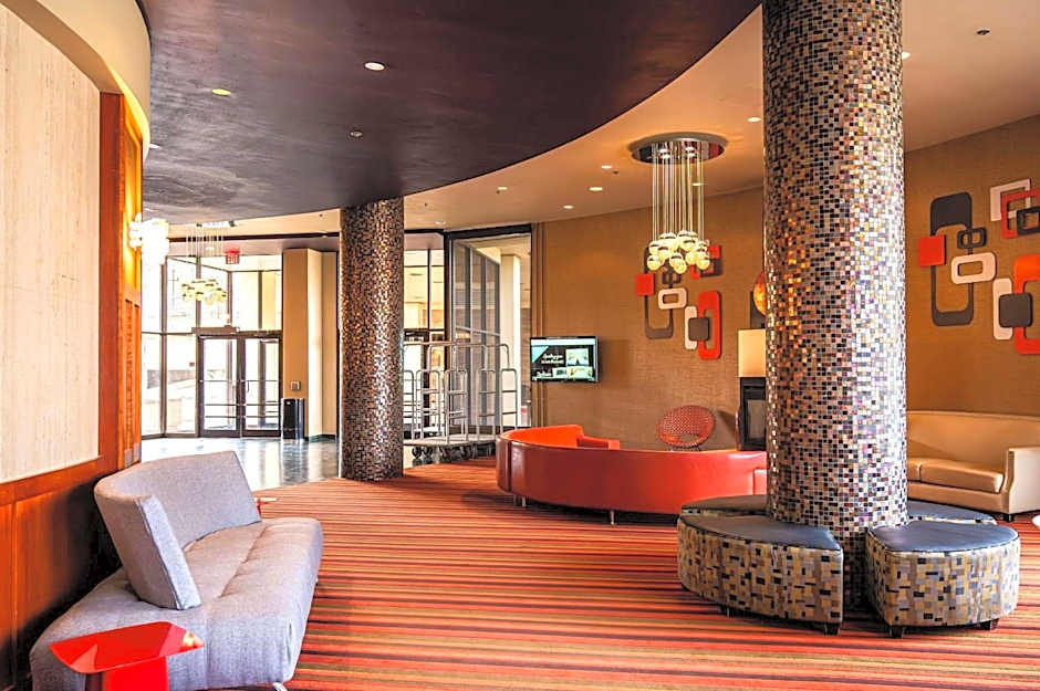 Radisson Hotel Duluth-Harborview