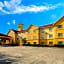 La Quinta Inn & Suites by Wyndham Pasadena