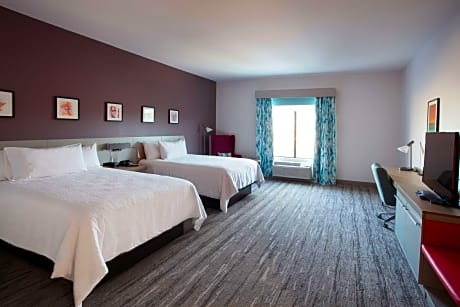 2 Queen Deluxe Hearing Accessible Room