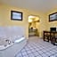 Gun Barrel Executive Inn