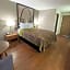 Super 8 by Wyndham Eureka/Six Flags Nearby