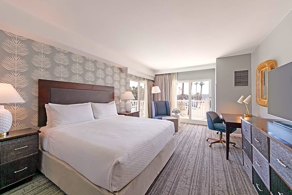 Jamaica Bay Inn Marina Del Rey Tapestry Collection by Hilton