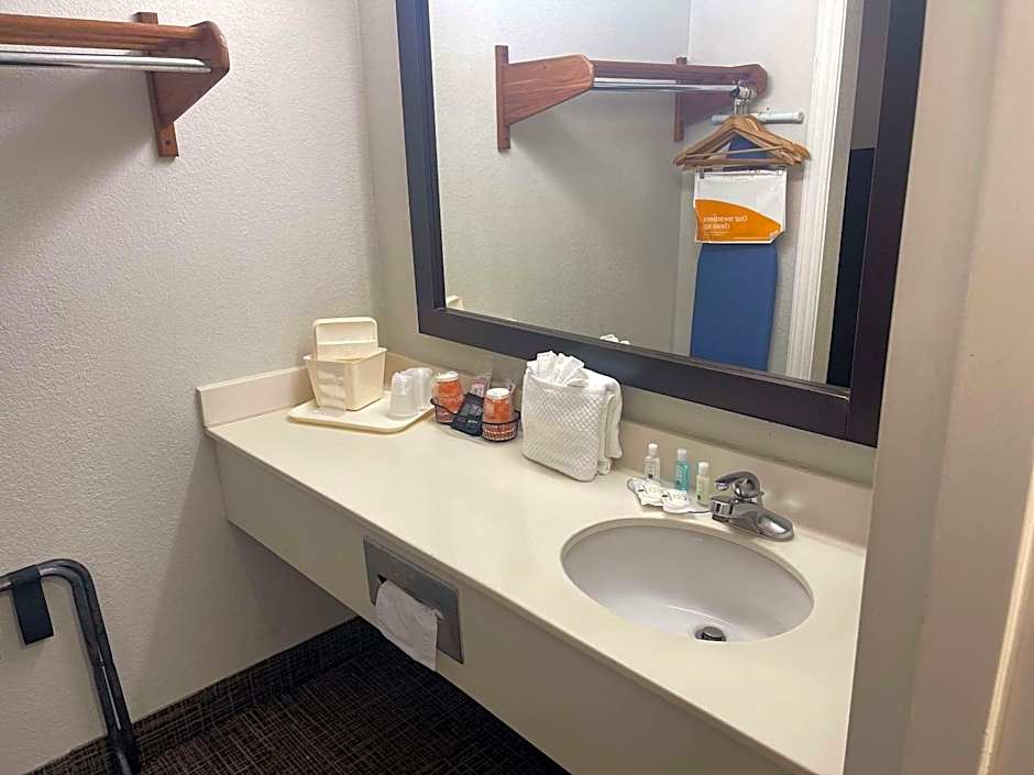 Quality Inn I-75 Exit 333