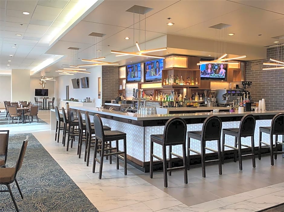Holiday Inn - Portland - Columbia Riverfront, an IHG Hotel