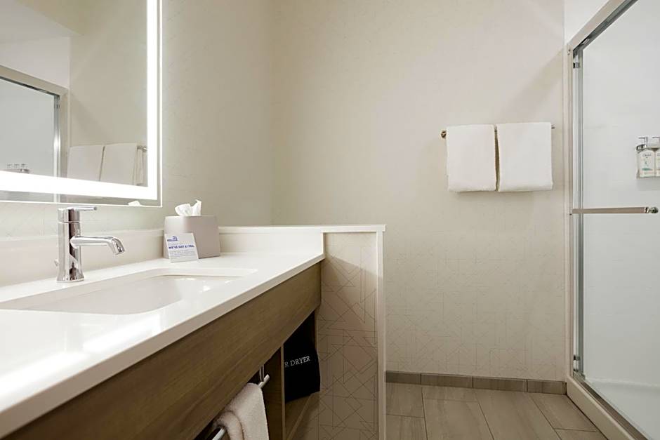 Holiday Inn Express Layton - I-15