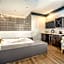 Aspire Inn Studios & Spas