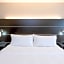 Holiday Inn Express Hotel & Suites-St. Paul