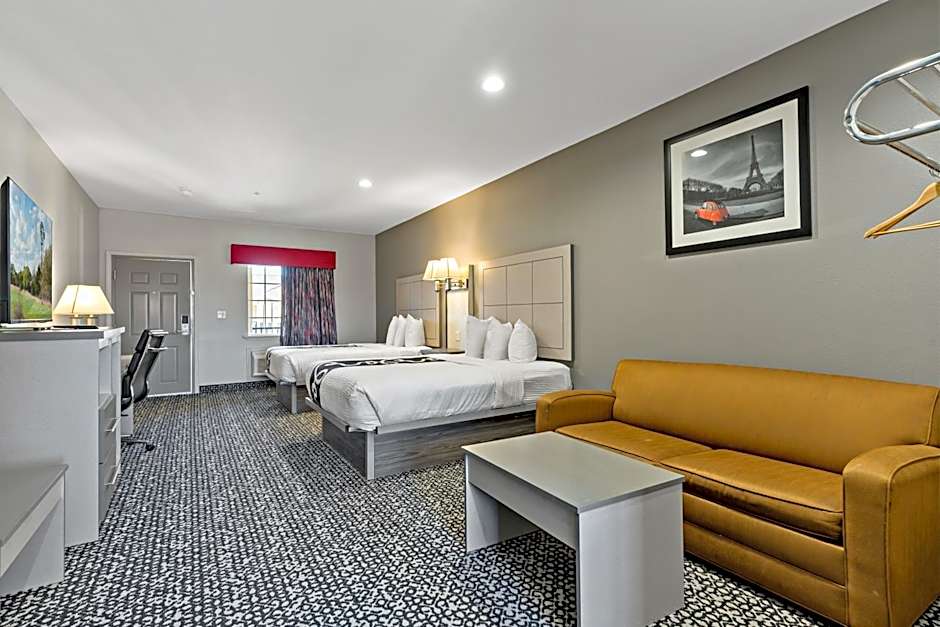 Paris Inn & Suites