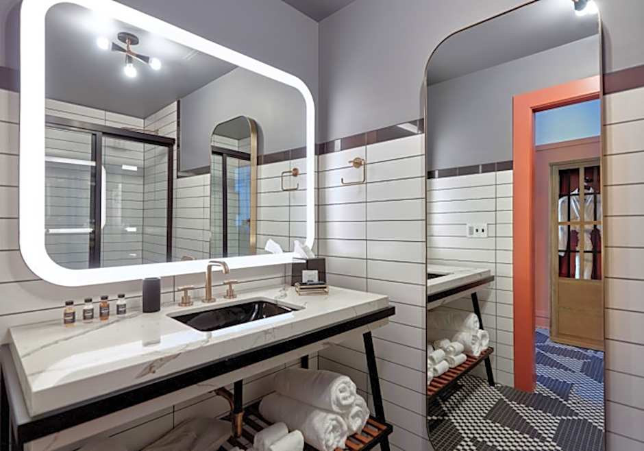 The Chicago Hotel Collection Wrigleyville