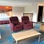Days Inn & Suites by Wyndham Des Moines Airport