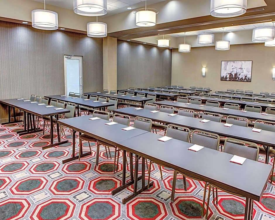 Cambria Hotel White Plains - Downtown