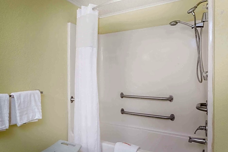 Days Inn by Wyndham Dover Downtown
