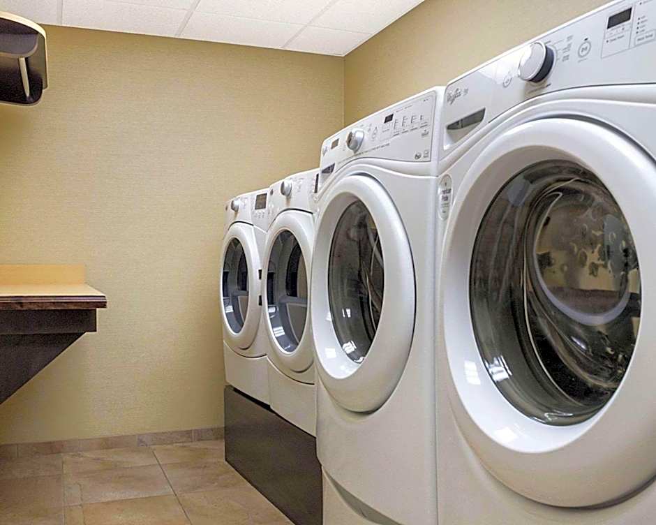 MainStay Suites Bismarck
