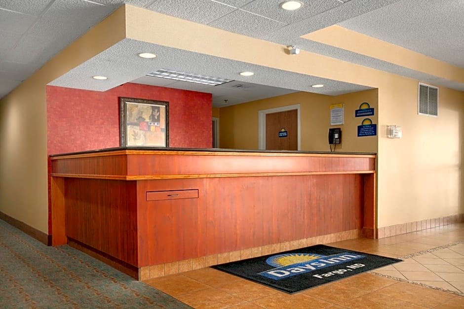 Days Inn by Wyndham Fargo