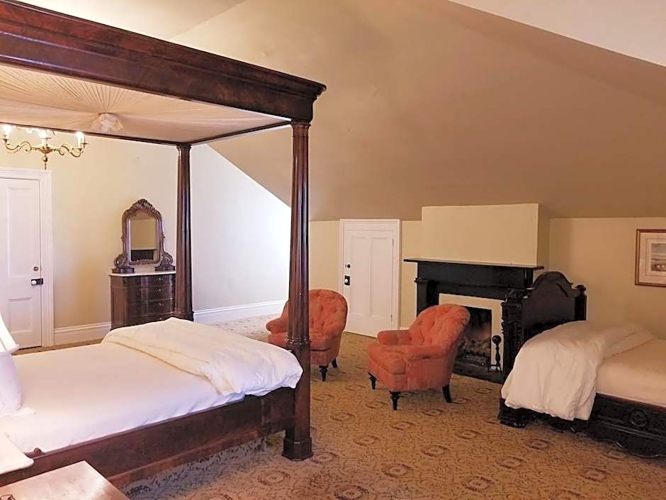 Dunleith Historic Inn