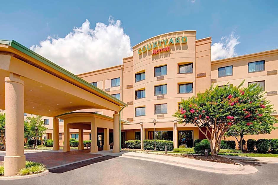 Courtyard by Marriott Roanoke Airport