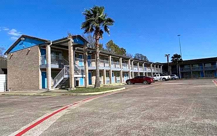 Relax Inn Channelview