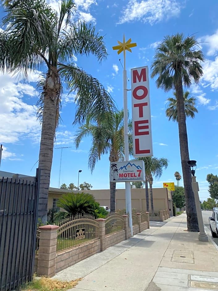 Downtown Motel 7