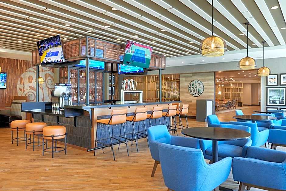 Four Points by Sheraton Point Edward Sarnia