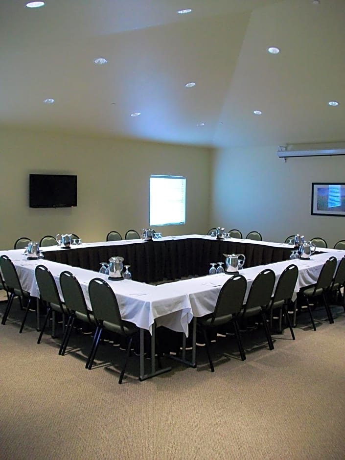 Ledgestone Hotel