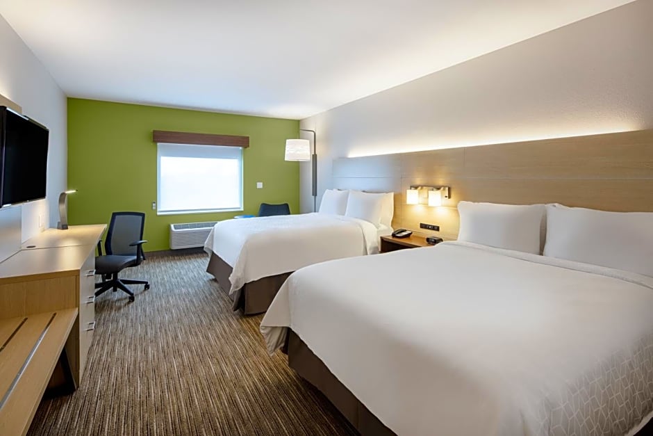 Holiday Inn Express & Suites Ft Myers Beach-Sanibel Gateway