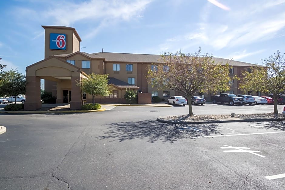Motel 6-Indianapolis, IN - Airport