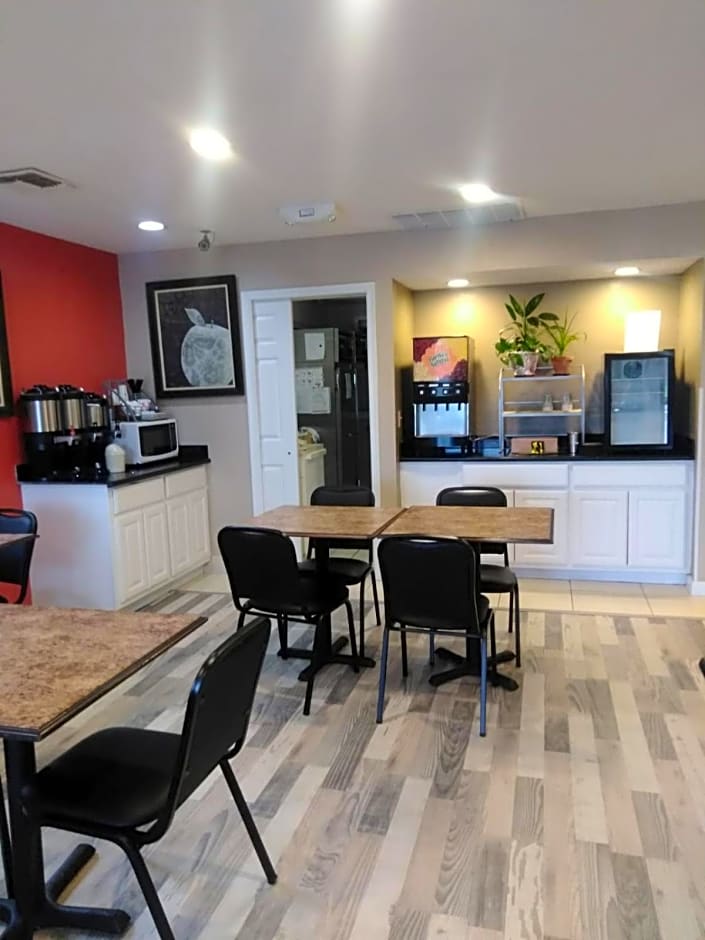 Hawthorn Extended Stay by Wyndham Wichita