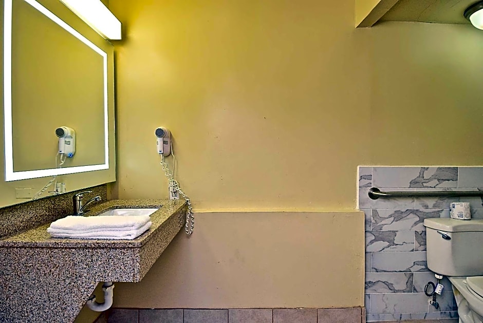 SureStay Hotel by Best Western Sarasota Lido Beach