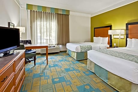 2 Full Beds Mobility/Hearing Impaired Accessible Room Non-Smoking