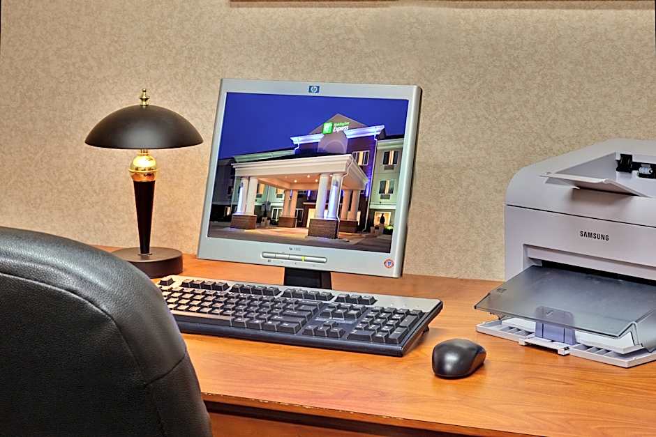 Holiday Inn Express Hotel & Suites Vermillion