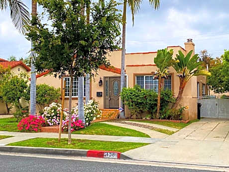 Beverly Hills 2BD
