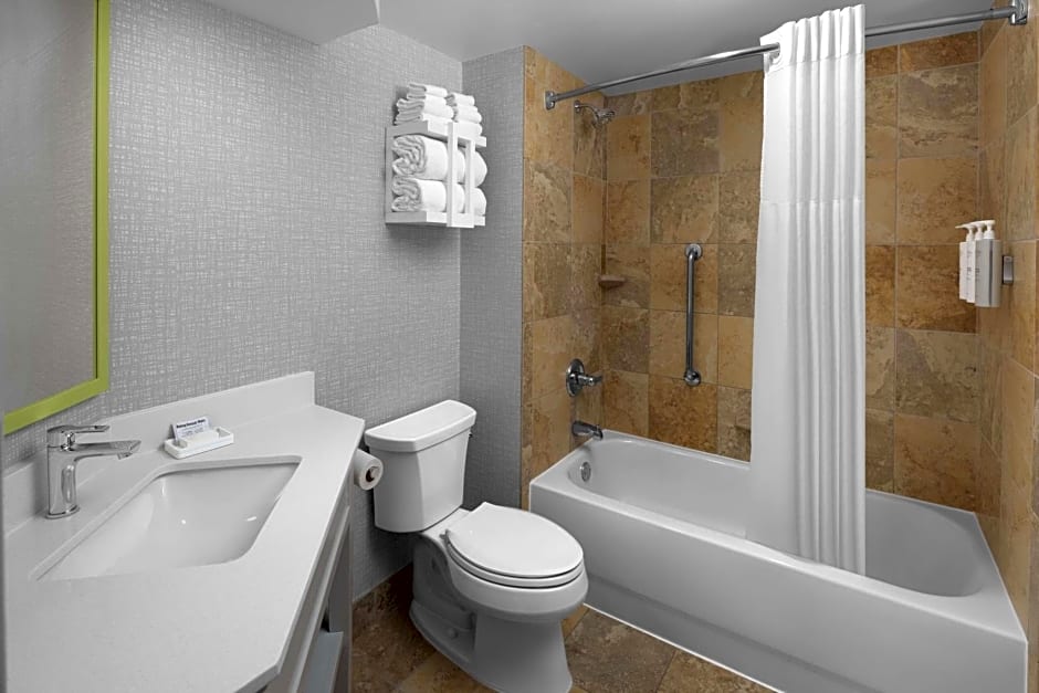 Hampton Inn By Hilton Cleveland-Downtown