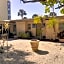 Turtle Crawl Inn - Longboat Key