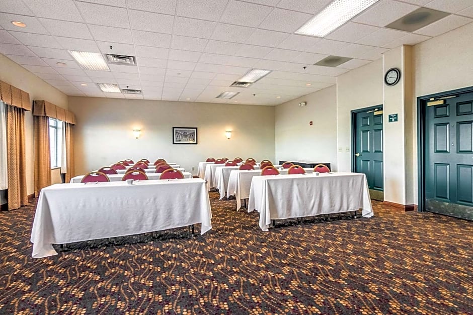Clarion Suites at The Alliant Energy Center