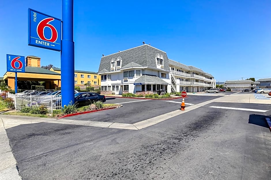 Motel 6-Oakland, CA - Airport