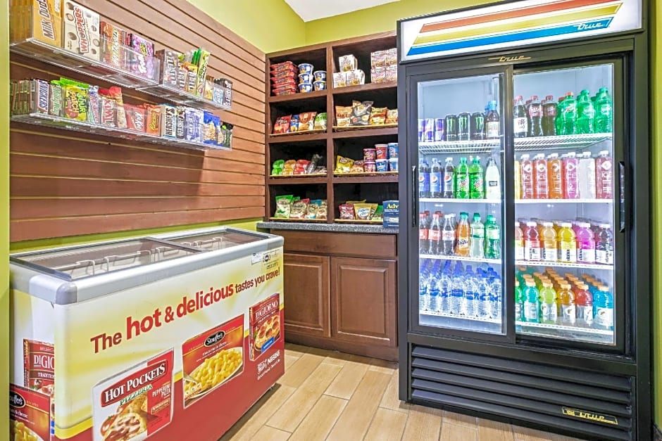 La Quinta Inn & Suites by Wyndham Paris