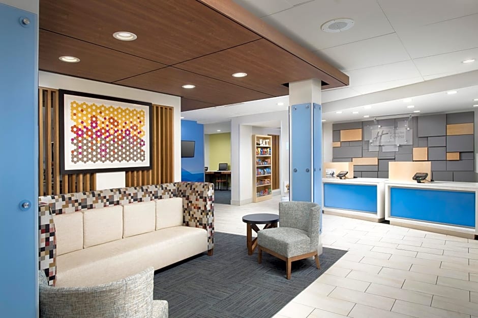 Holiday Inn Express Knoxville-Strawberry Plains, an IHG Hotel