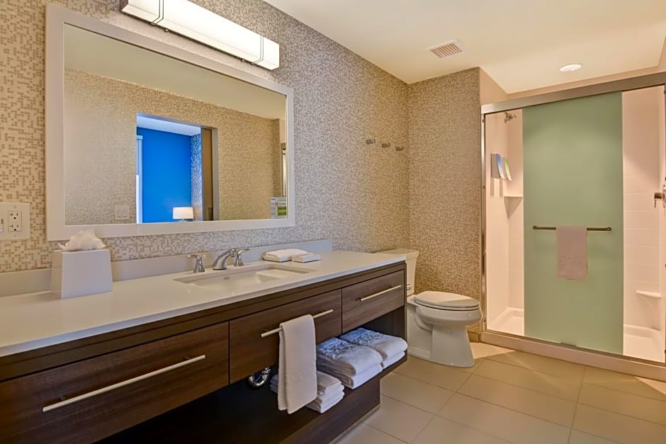 Home2 Suites by Hilton Naples I-75 Pine Ridge Road