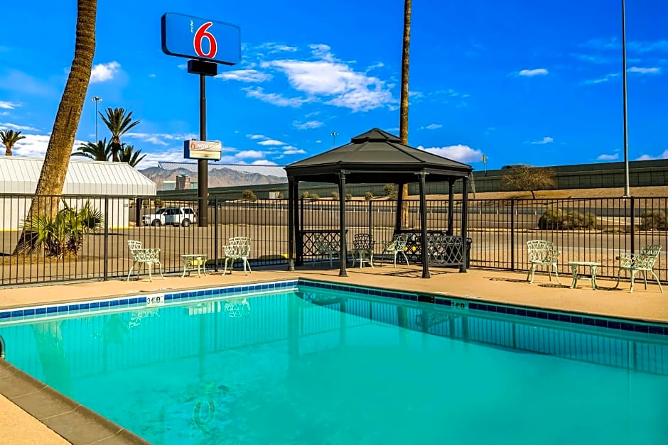 Motel 6-Tucson, AZ-Downtown