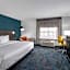 La Quinta Inn & Suites by Wyndham Greensboro