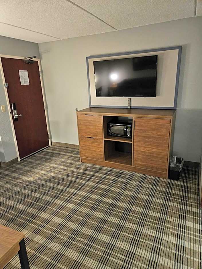 AmericInn by Wyndham Mounds View Minneapolis