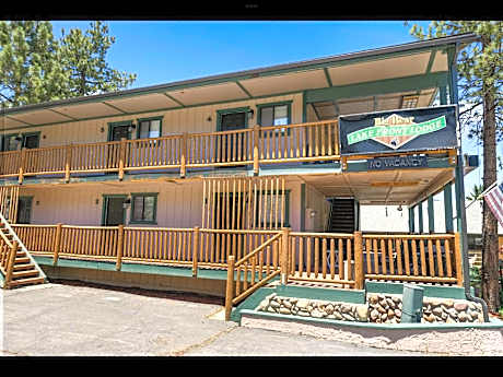 Big Bear Lake Front Lodge