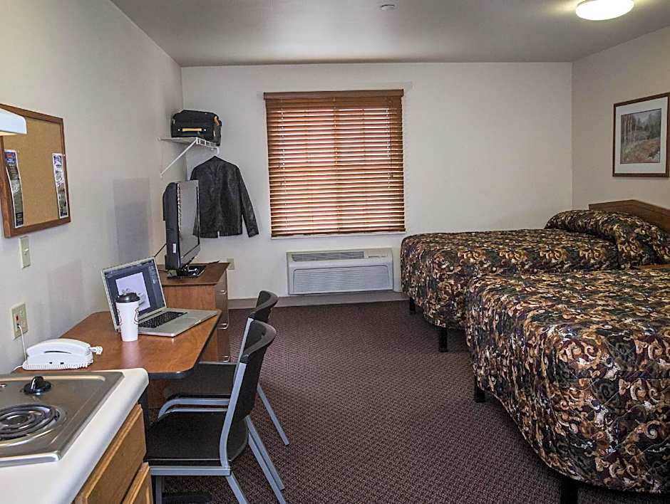 WoodSpring Suites Evansville