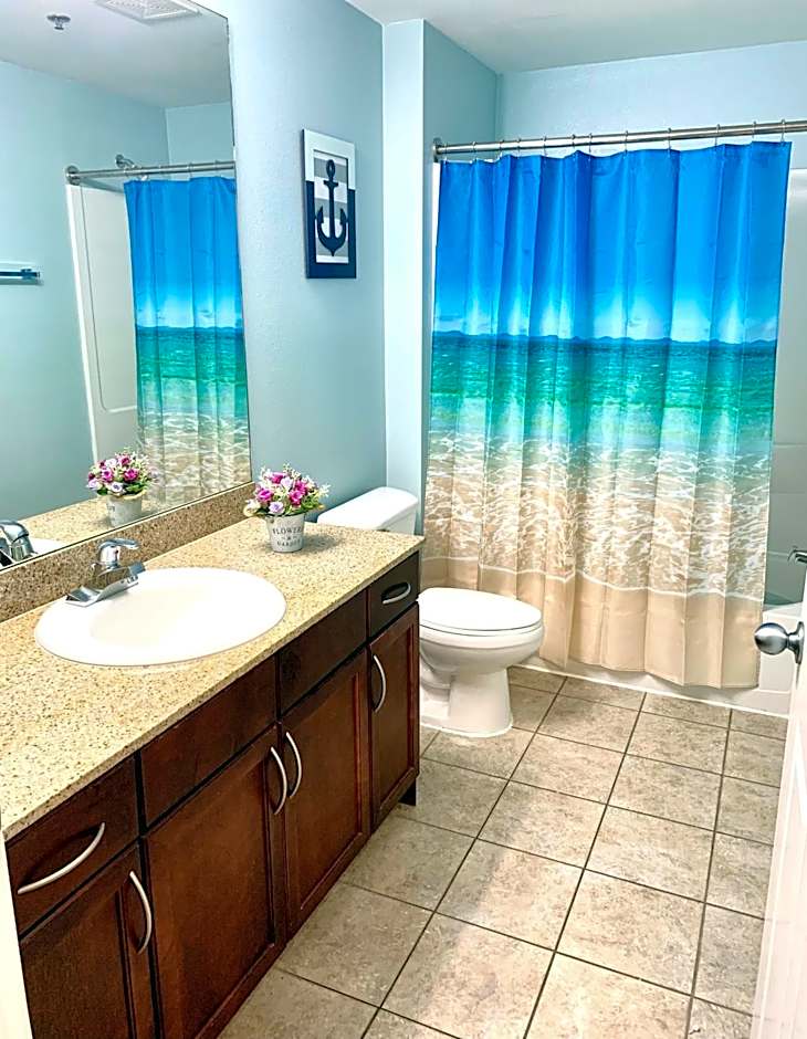 LAKETOWN 5 POOLs STEPS TO BEACH FAMILY FRIENDLY