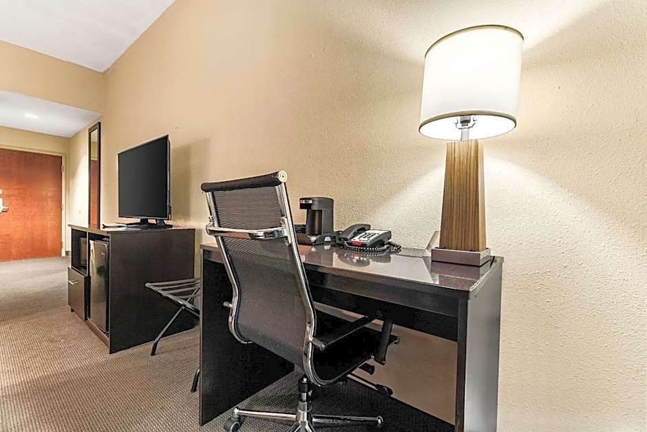 Sleep Inn & Suites Dyersburg I-155
