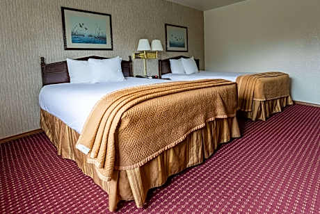 2 Double Beds Non-Smoking