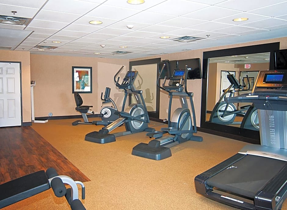 Holiday Inn Express Hotel & Suites Wichita Northeast