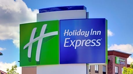 Holiday Inn Express Asheville Woodfin, an IHG Hotel